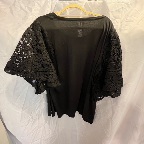 Top - Picture 2 of 3